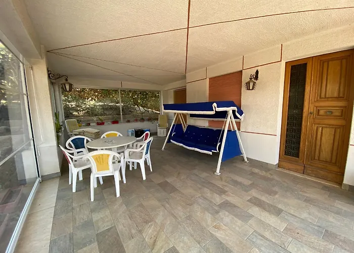 Sofia San Ciro 401 * Ulmi